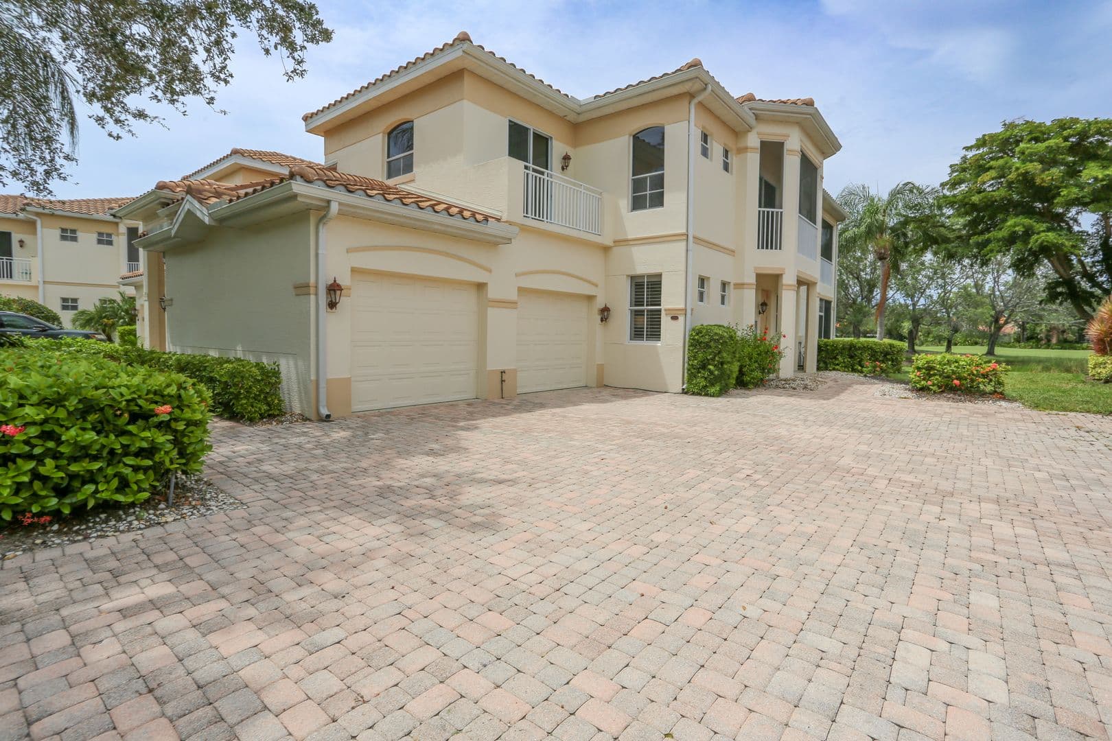 Bonita Springs House: 9111 Las Maderas Drive Unit 102