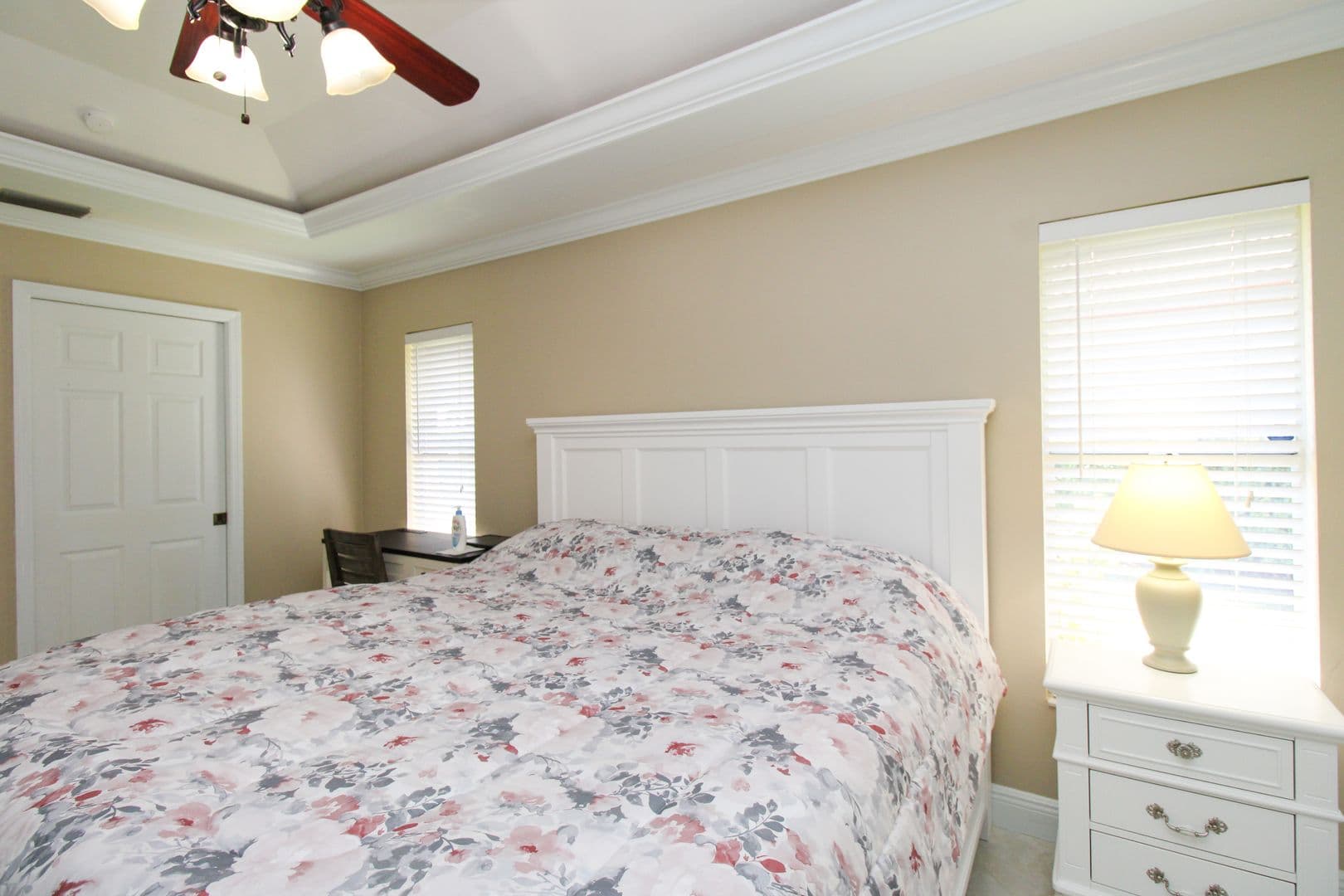 Naples House: 333 Wentworth Court