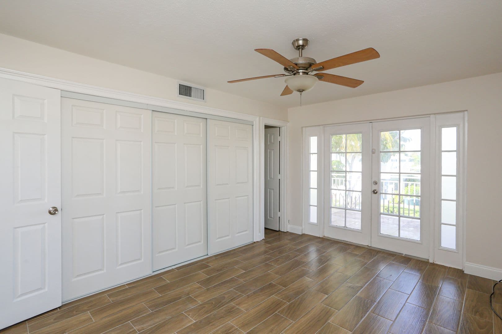 Naples House: 2102 Alamanda Drive Penthouse B