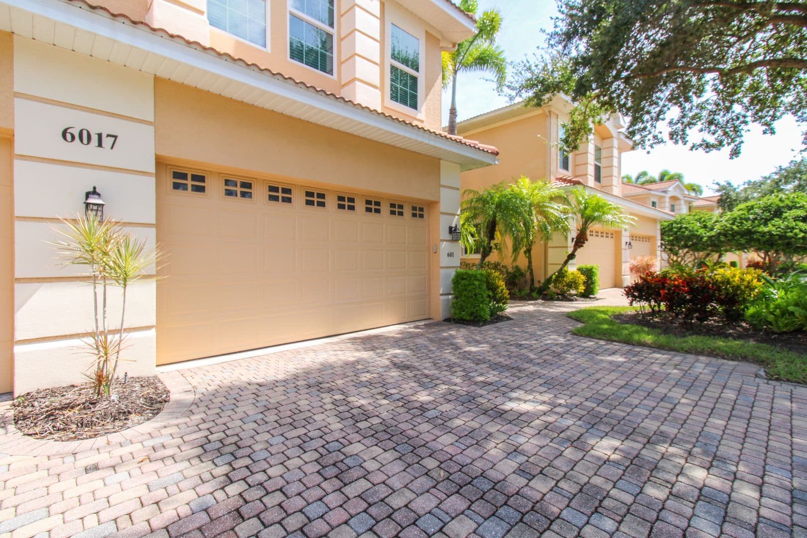 Naples House: 6017 Trophy Drive #601