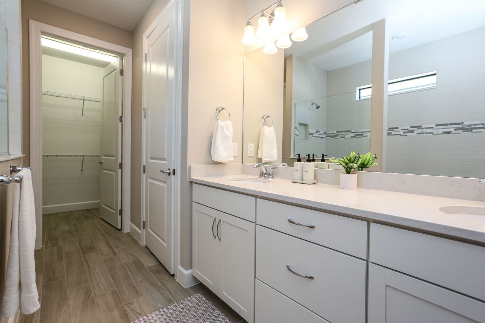 Naples House: 9716 Everglades Drive