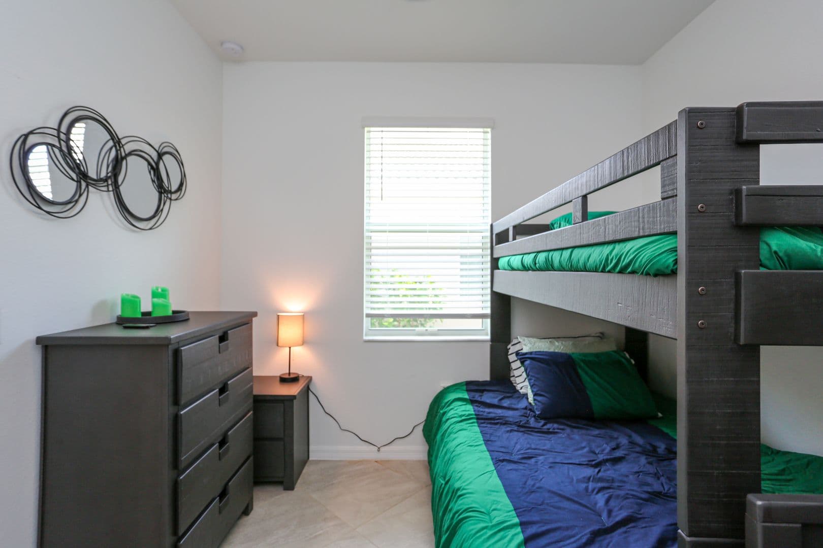 Naples House: 2155 Hamlin Street