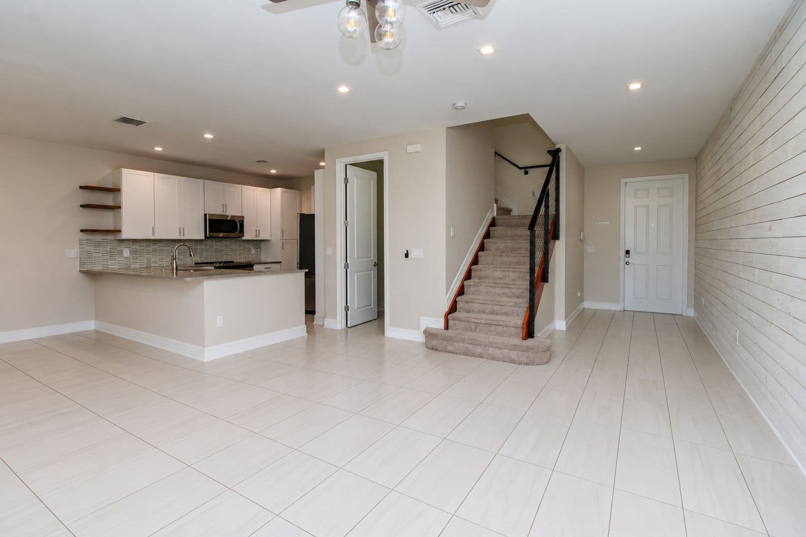 Naples House: 7421 Rockefeller Drive