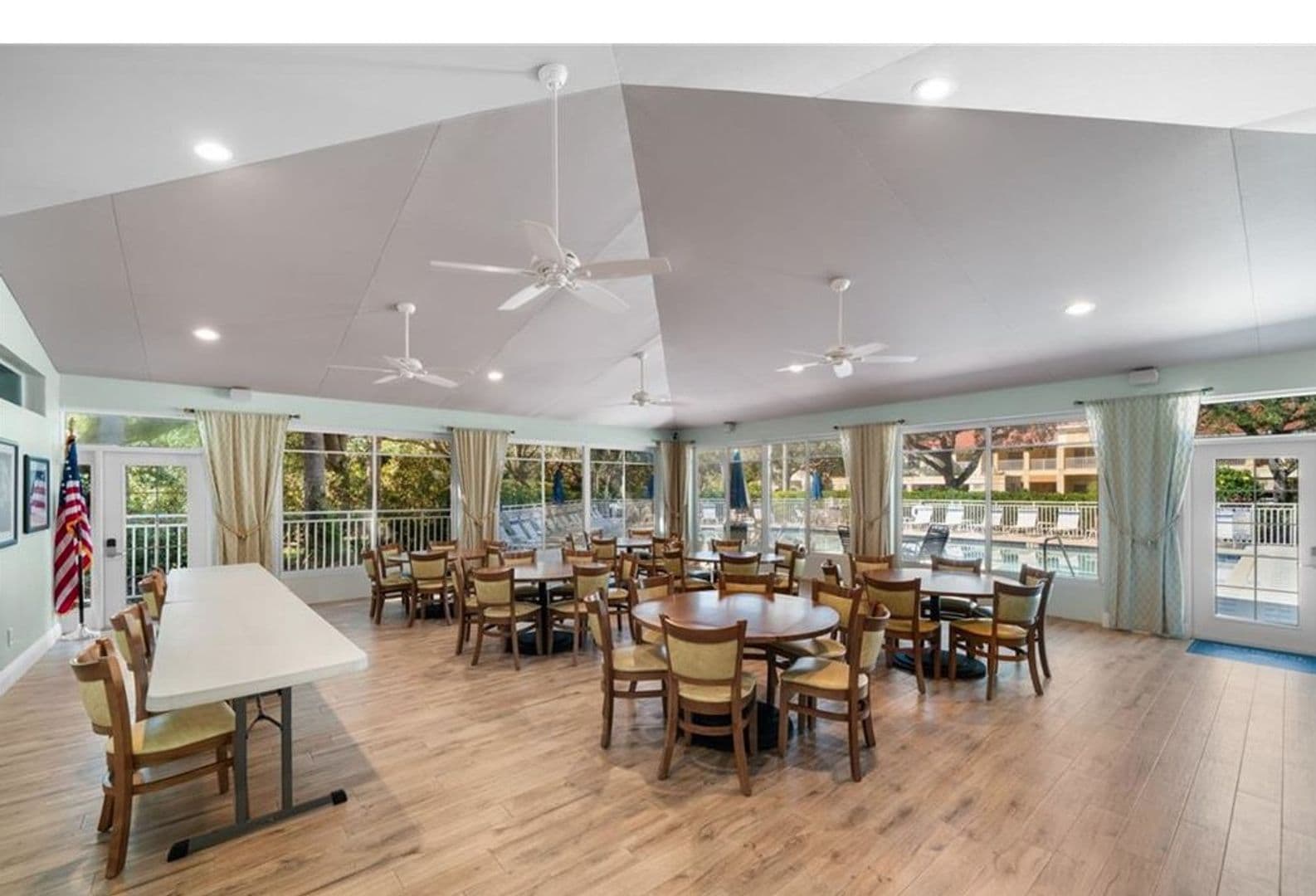 Naples Condo: 817 Carrick Bend Circle Unit 101