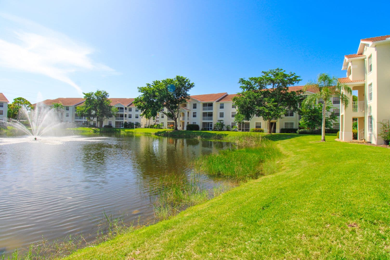 Naples Condo: 4630 St. Croix Lane #827