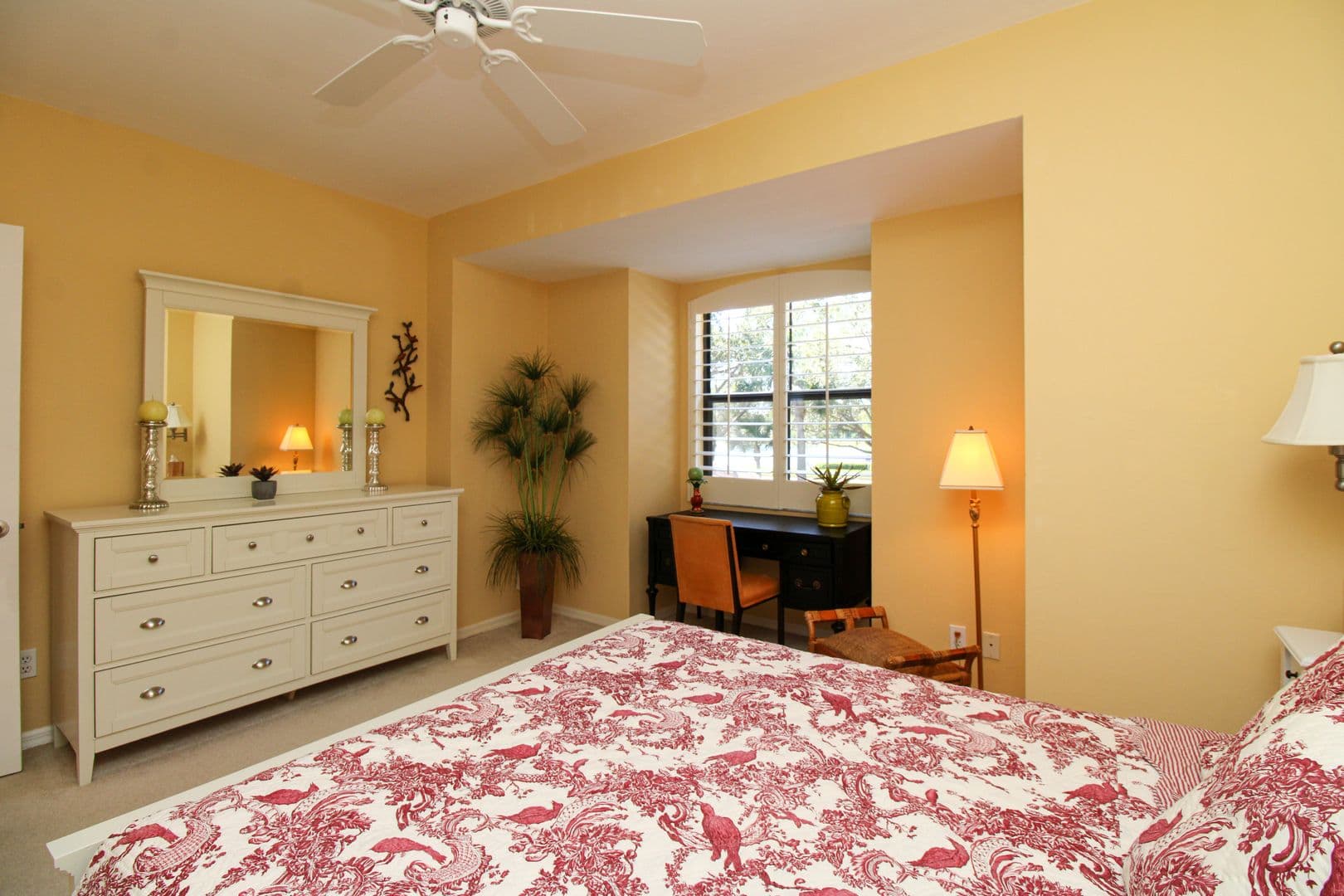 Naples House: 172 Vintage Circle Unit 202
