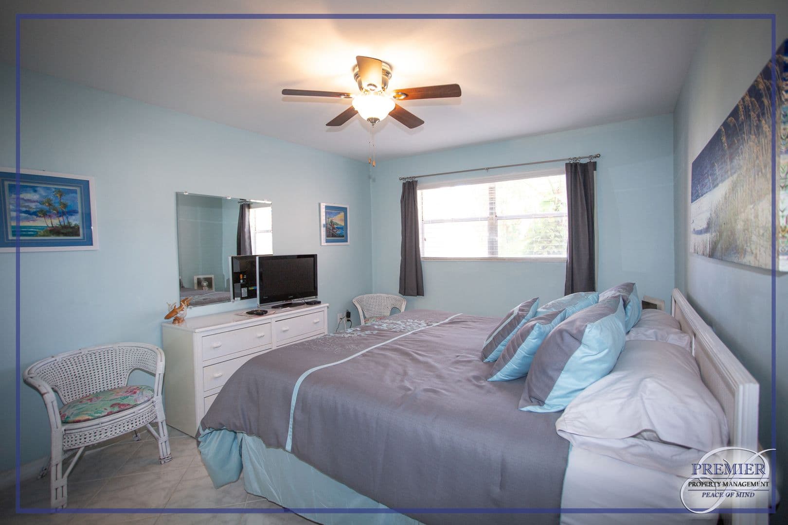 Naples House: 225 Turtle Lake Court #106