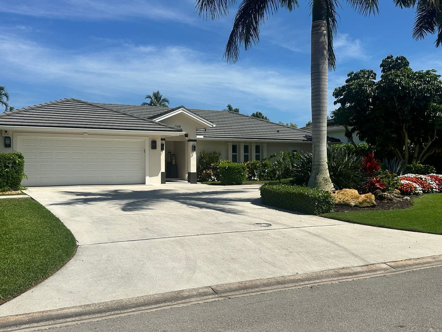 Naples House: 740 Willowhead Drive