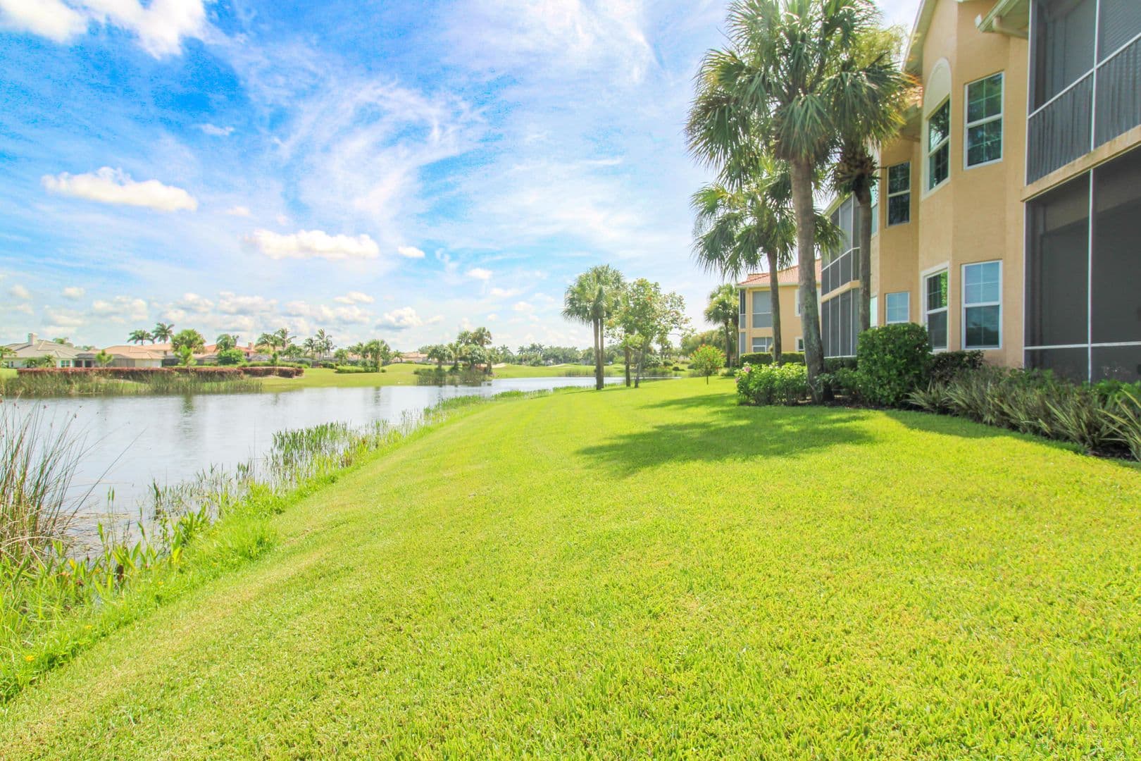 Naples House: 6017 Trophy Drive #601