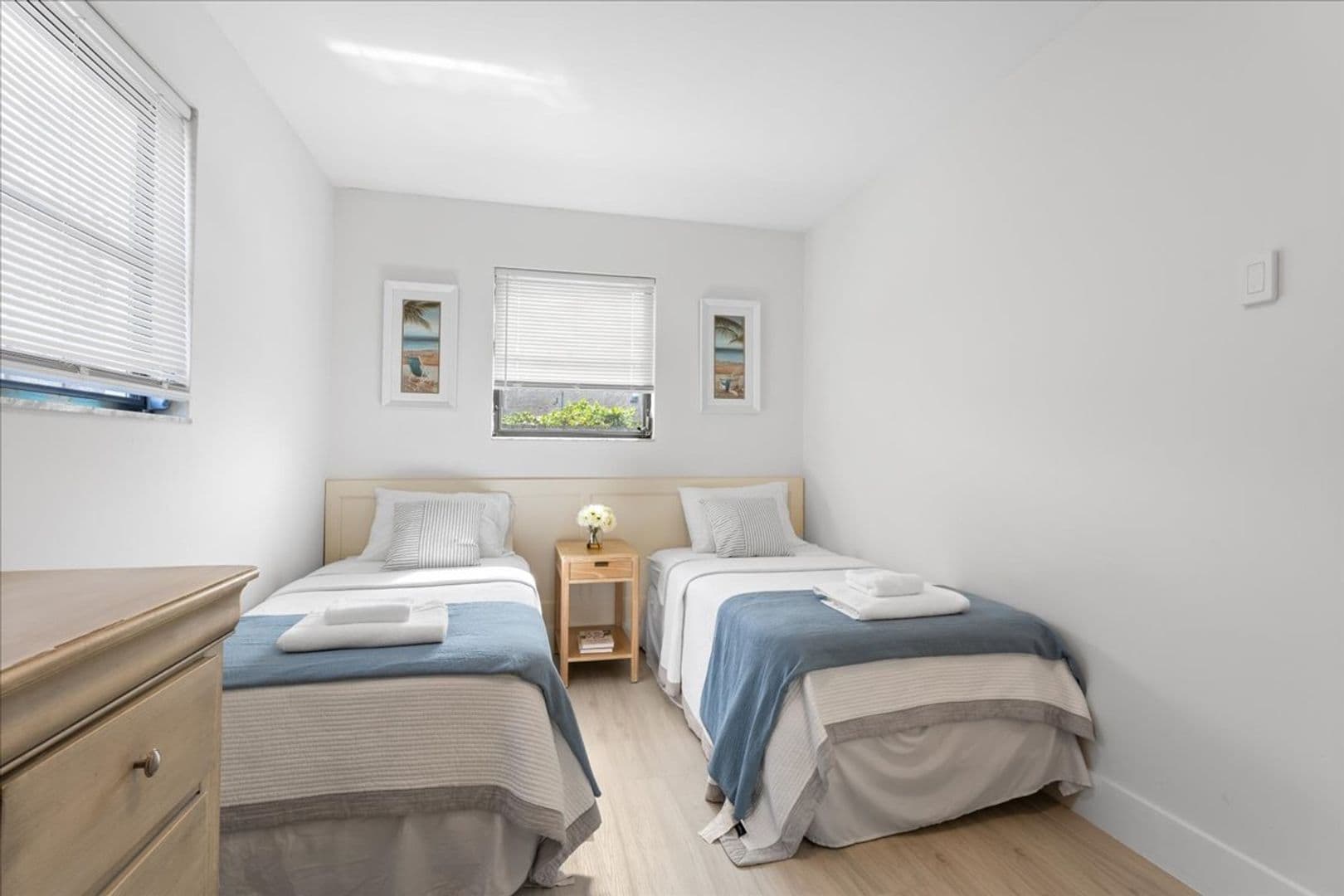 Naples House: 1332 Granada Boulevard