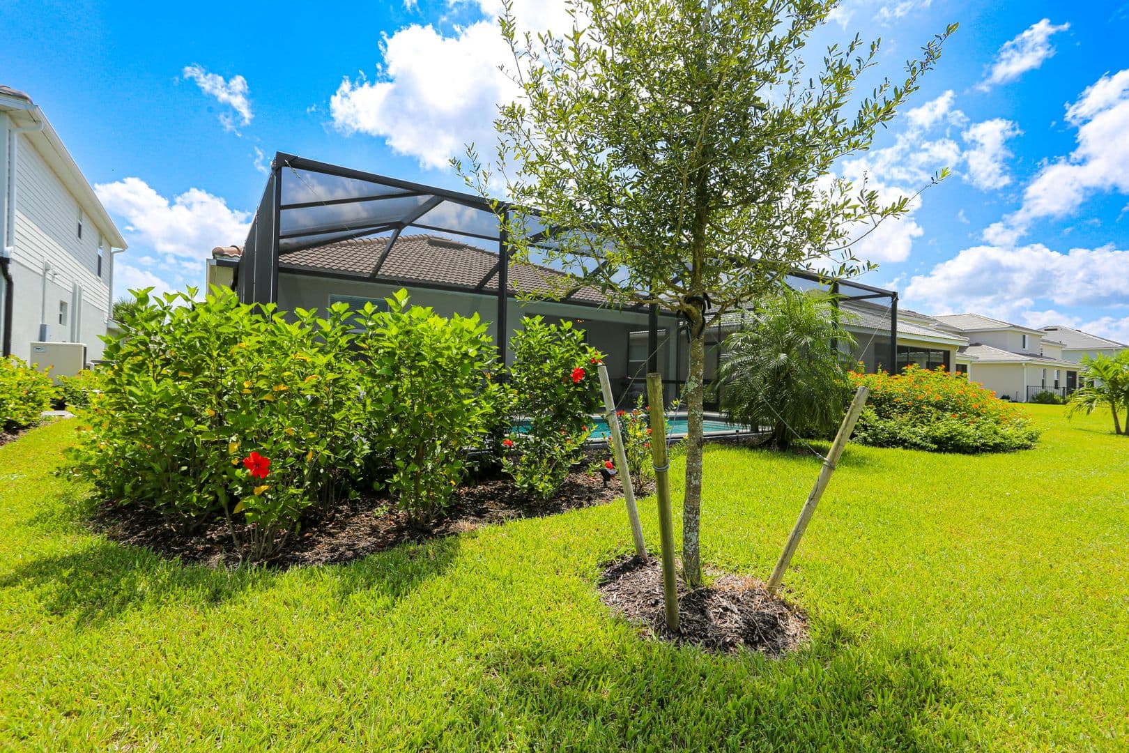 Naples House: 2155 Hamlin Street