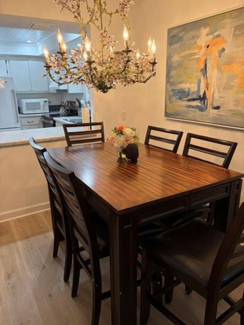 Naples House: 5 High Point Circle W Unit #206