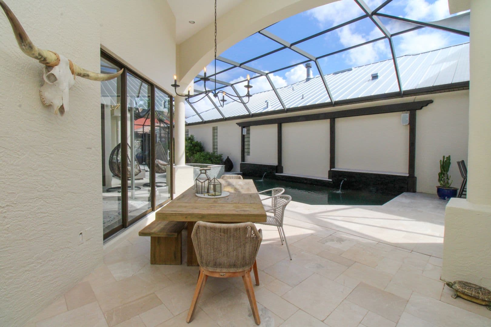 Naples House: 647 110th Avenue North