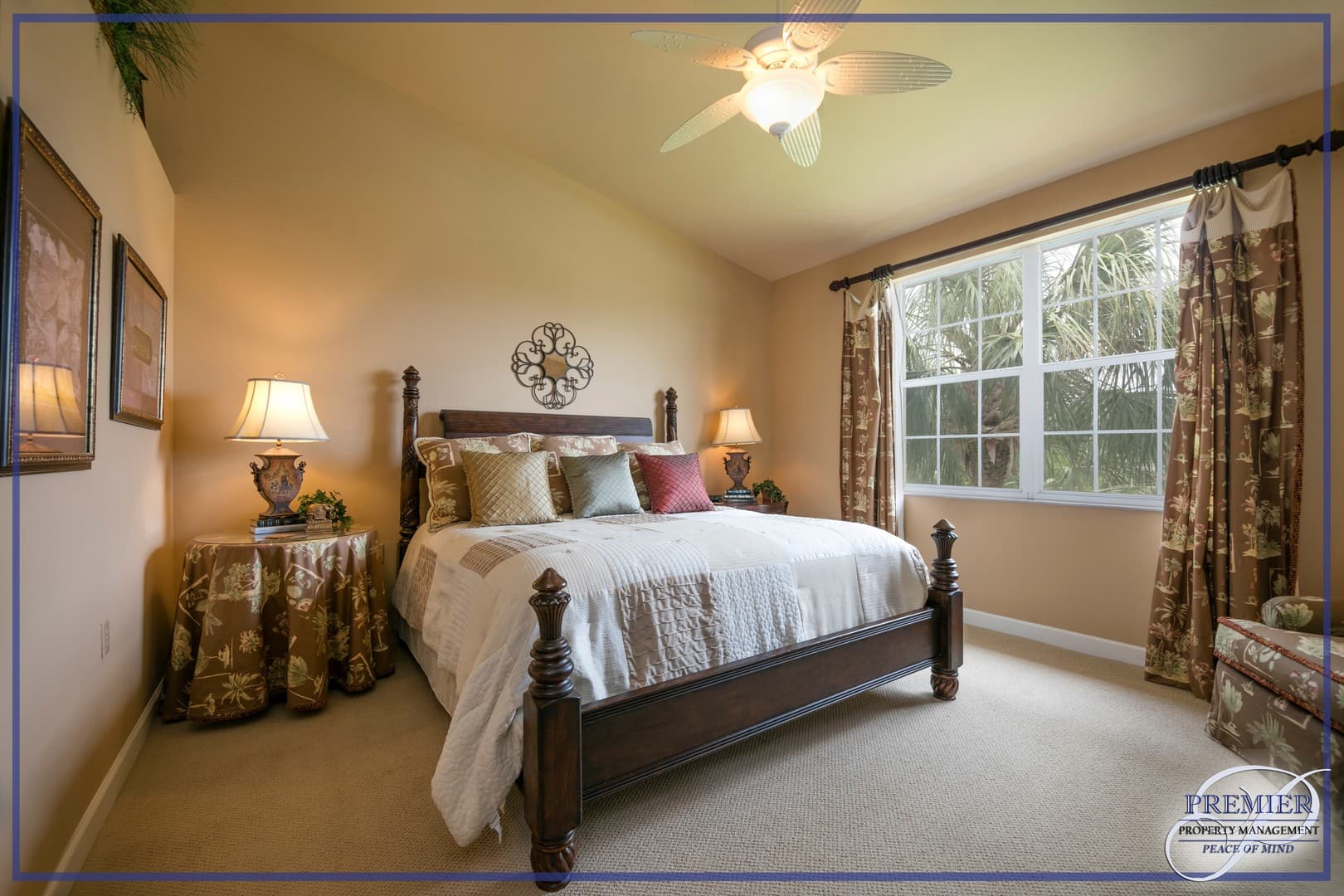 Naples House: 3048 Horizon Lane #1104