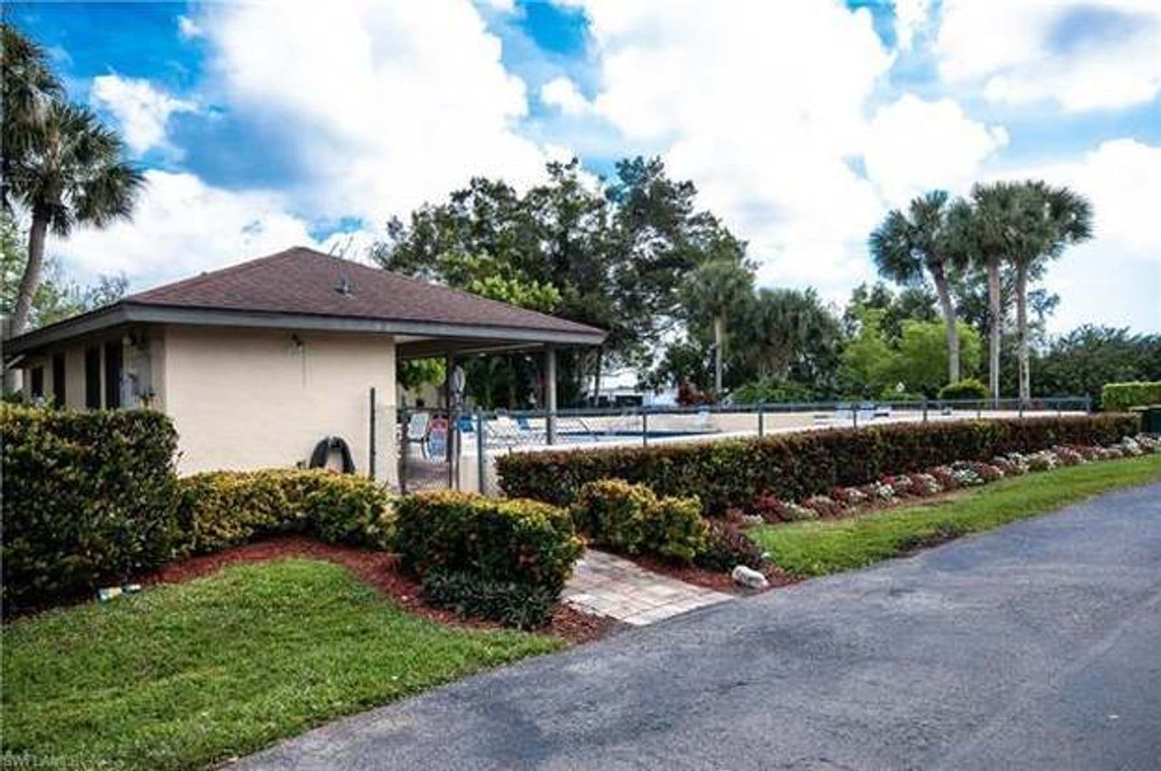 Naples Condo: 1400 Green Valley Circle #1004