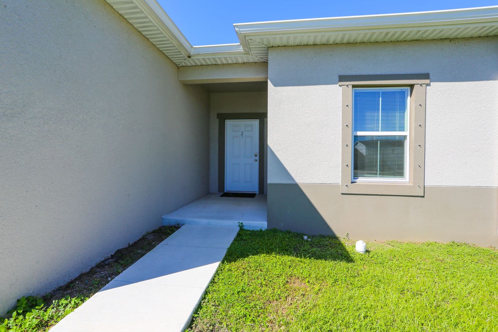 Naples Apartment: 2061 Sunshine Boulevard