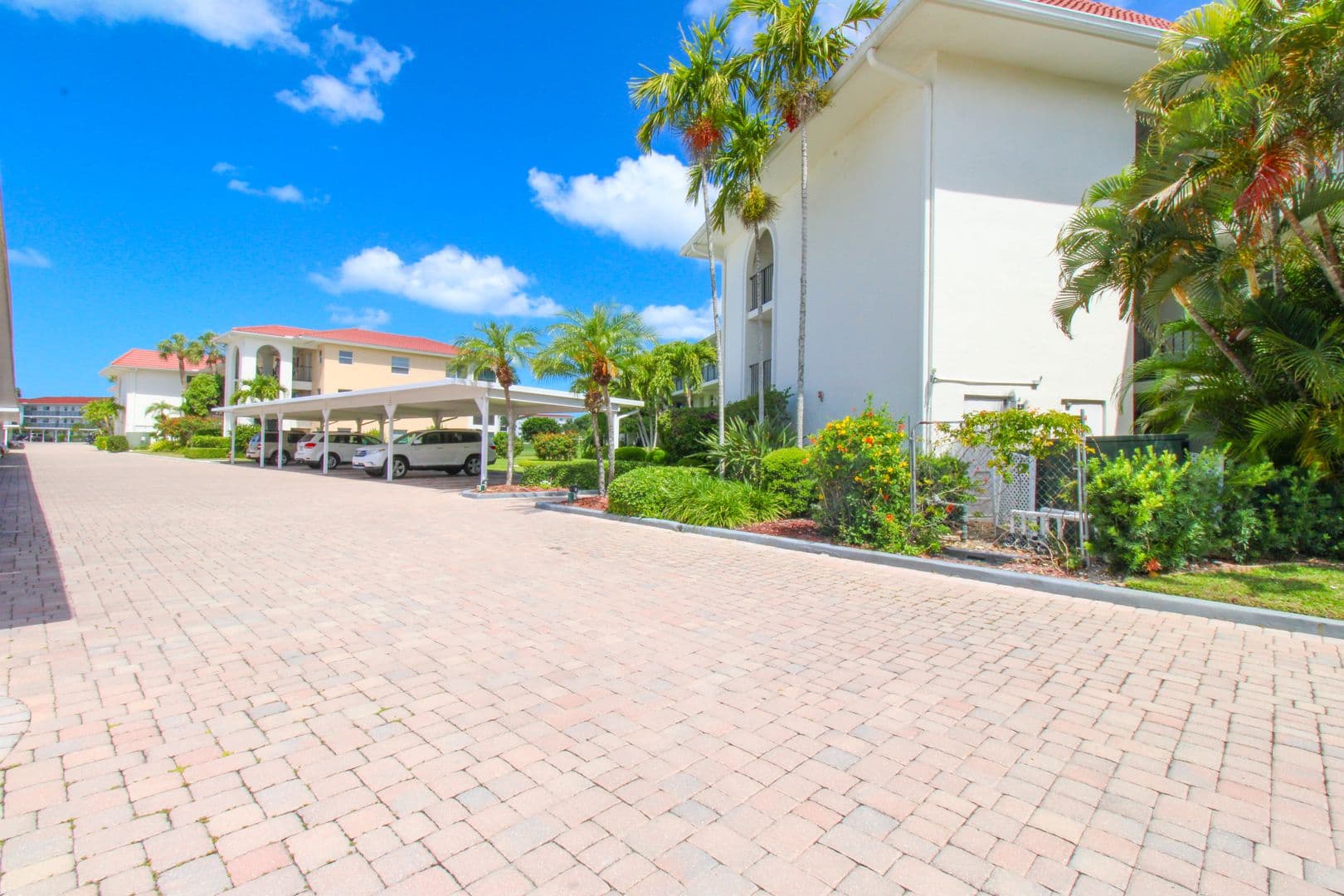 Naples House: 41 High Point Circle S #303
