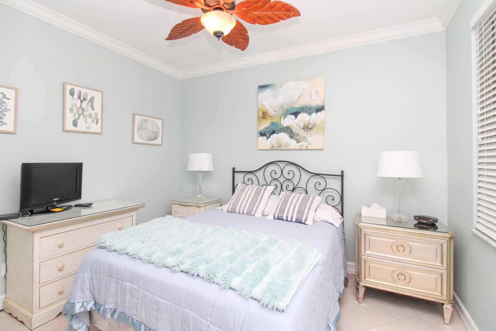 Naples Condo: 817 Carrick Bend Circle Unit 101