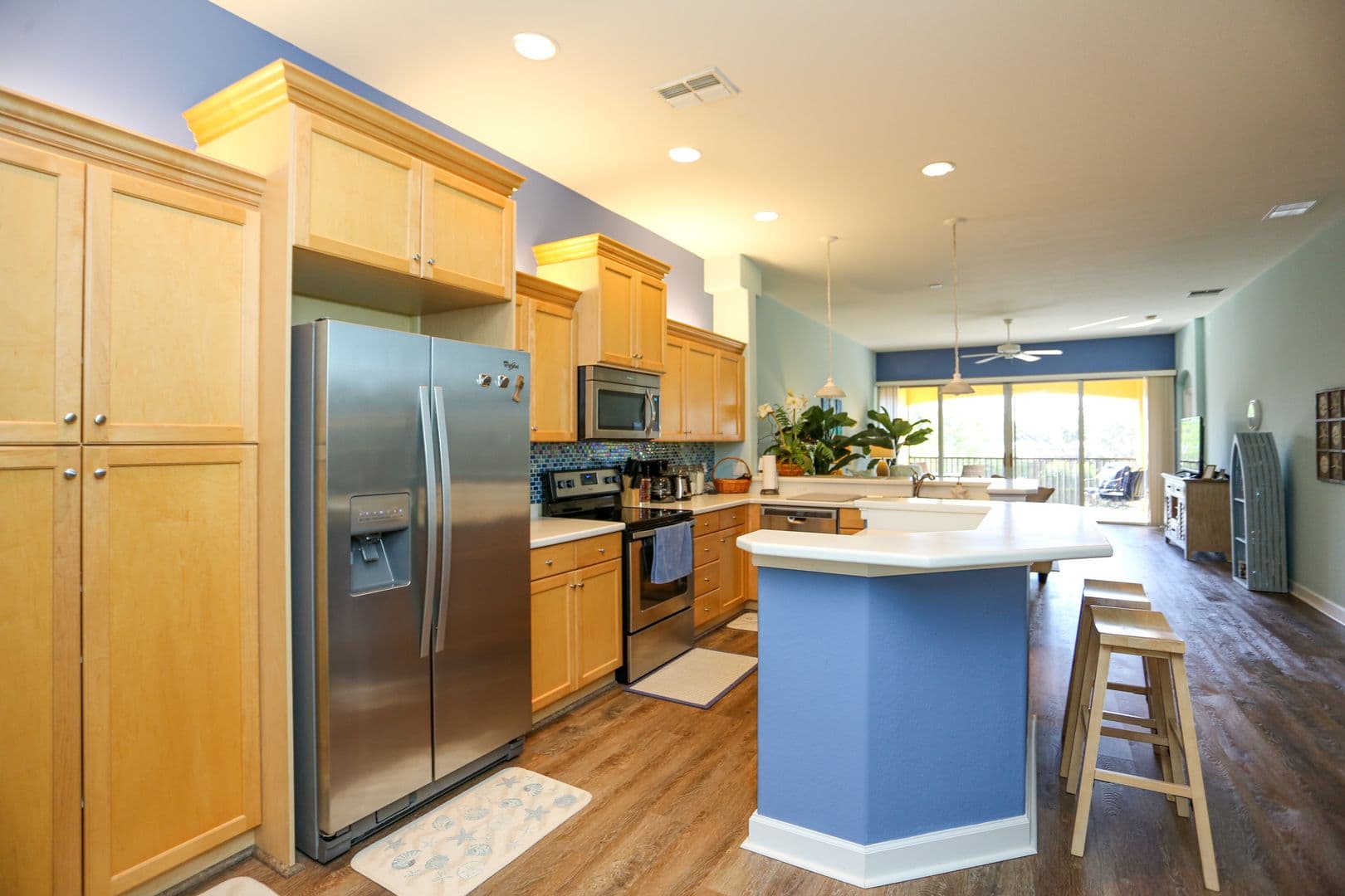 Estero House: 8565 Via Garibaldi #203