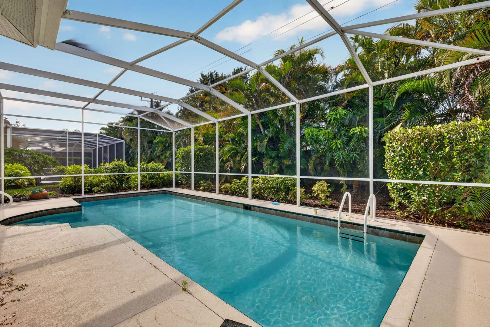 Naples House: 1789 Winding Oaks Way