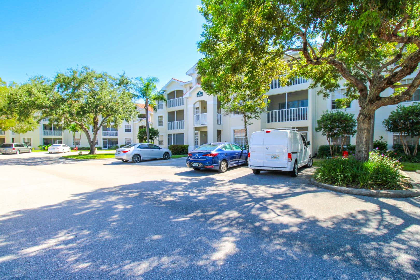 Naples Condo: 4630 St. Croix Lane #827