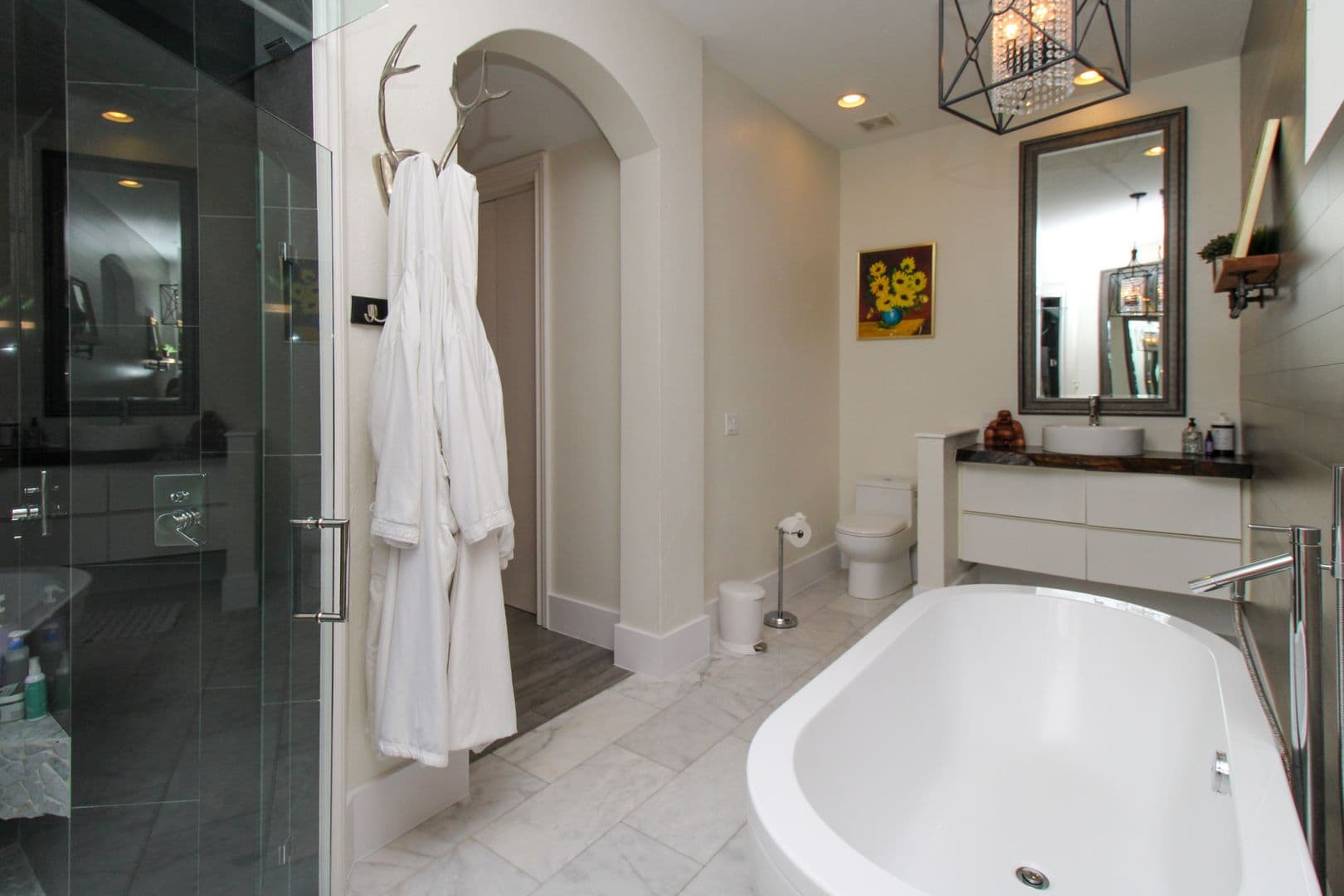 Naples House: 647 110th Avenue North