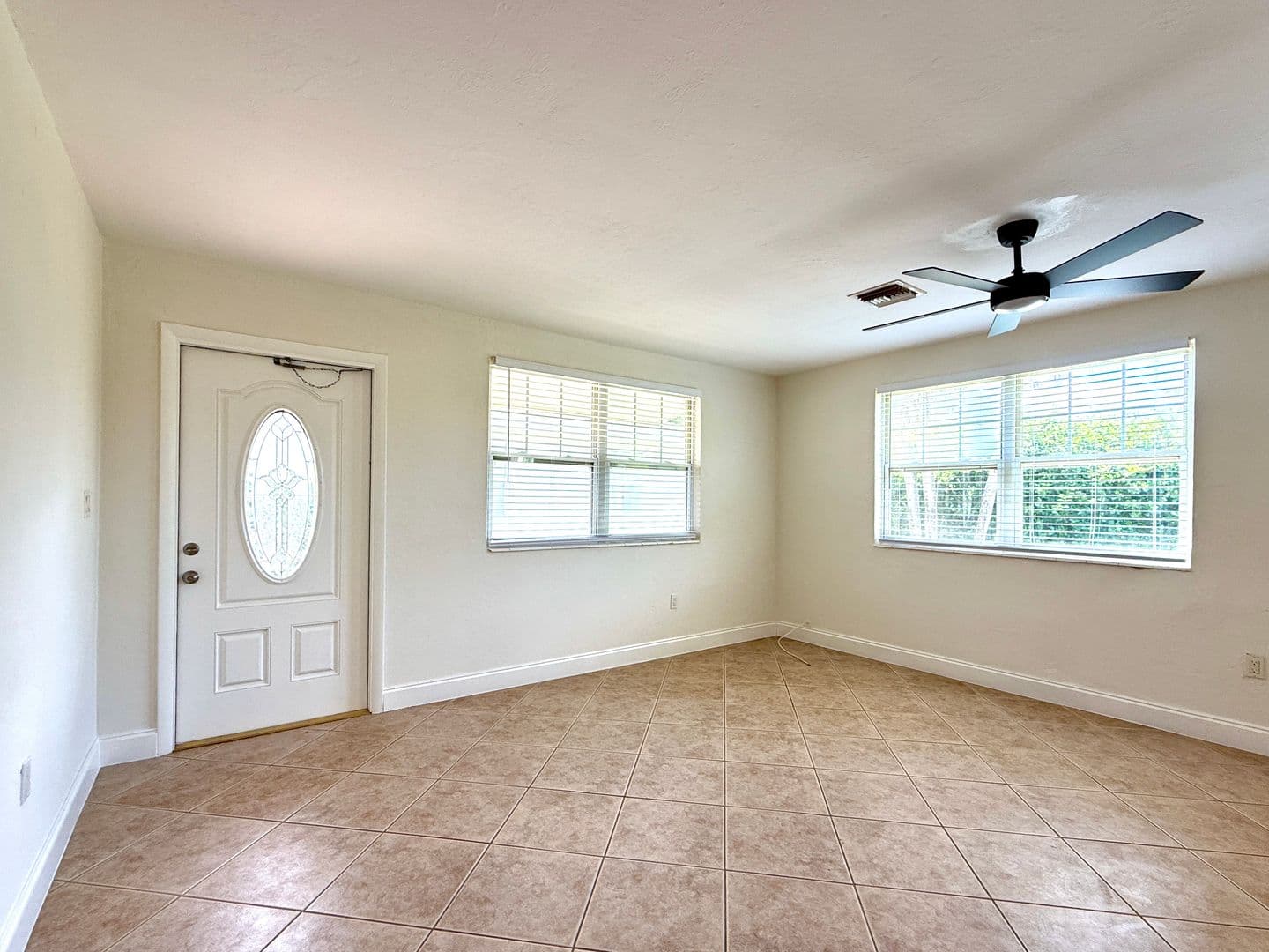 Naples House: 740 109th Avenue N