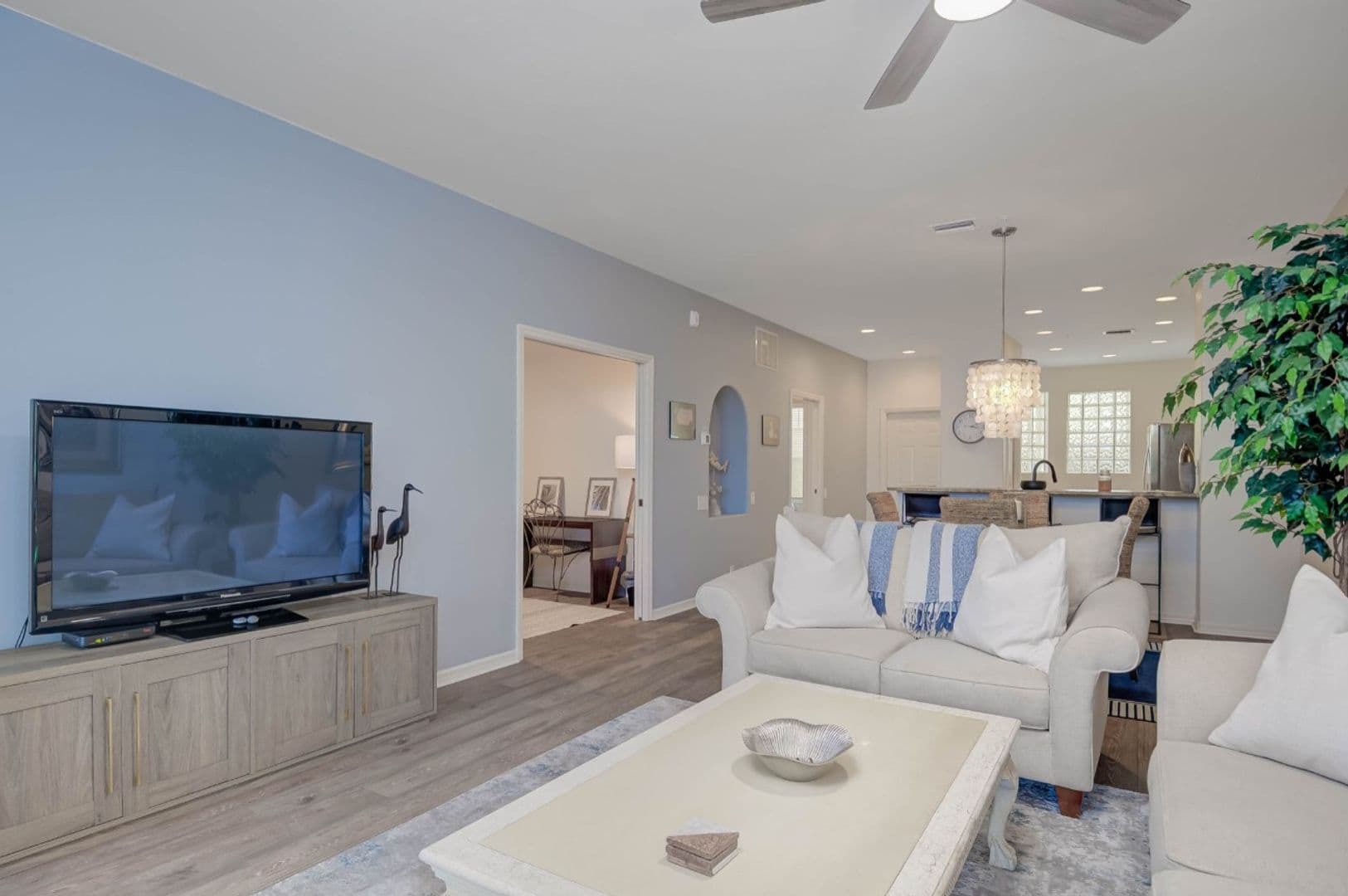 Naples House: 8223 Parkstone Place Unit 102