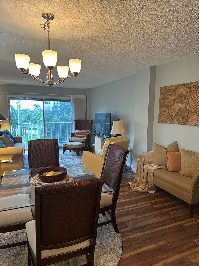 Naples Condo: 1300 Gulf Shore Blvd North Unit #304