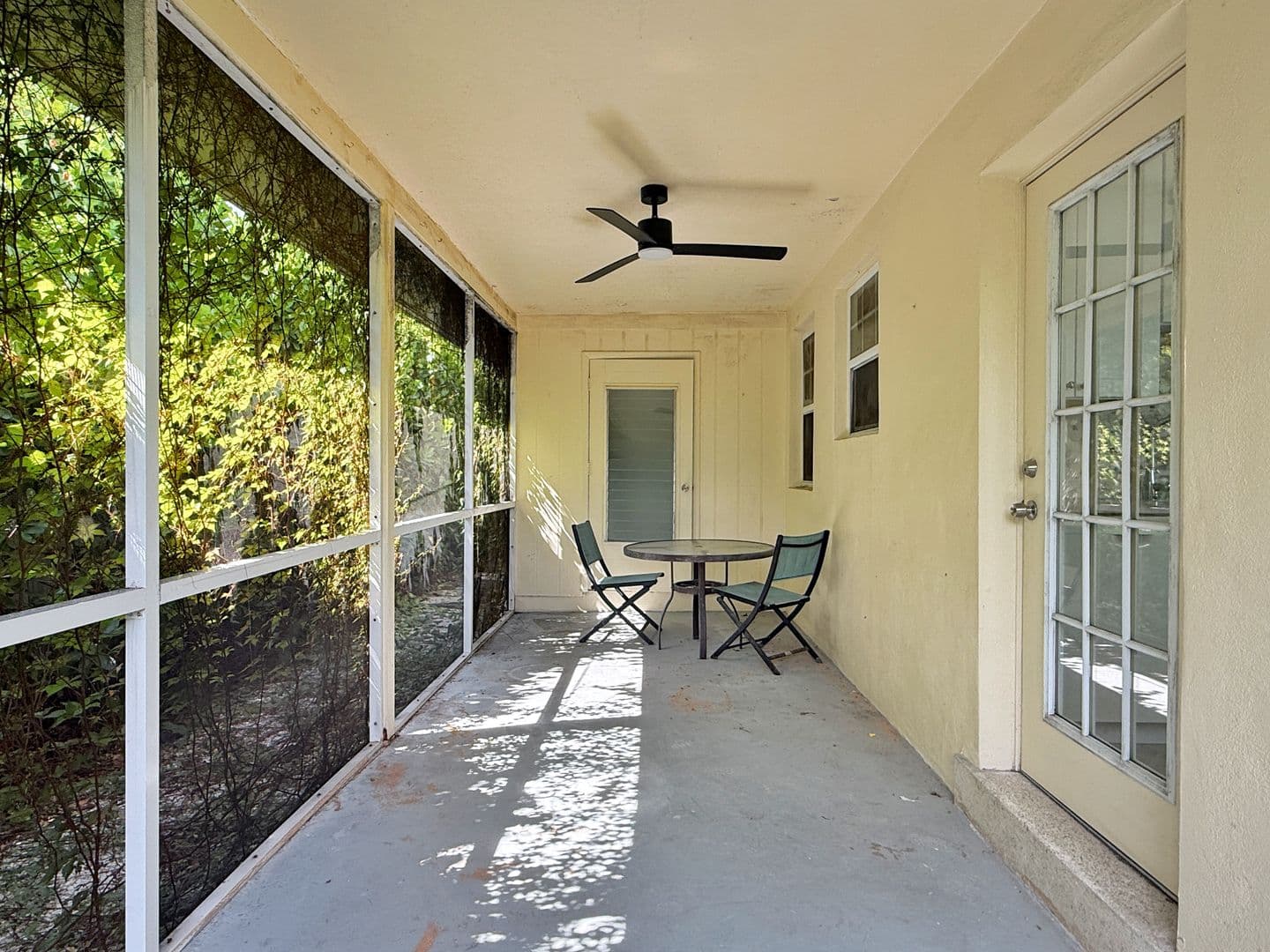 Naples House: 740 109th Avenue N