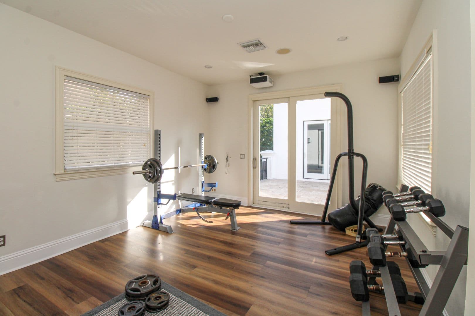 Naples House: 1412 Hemingway Place