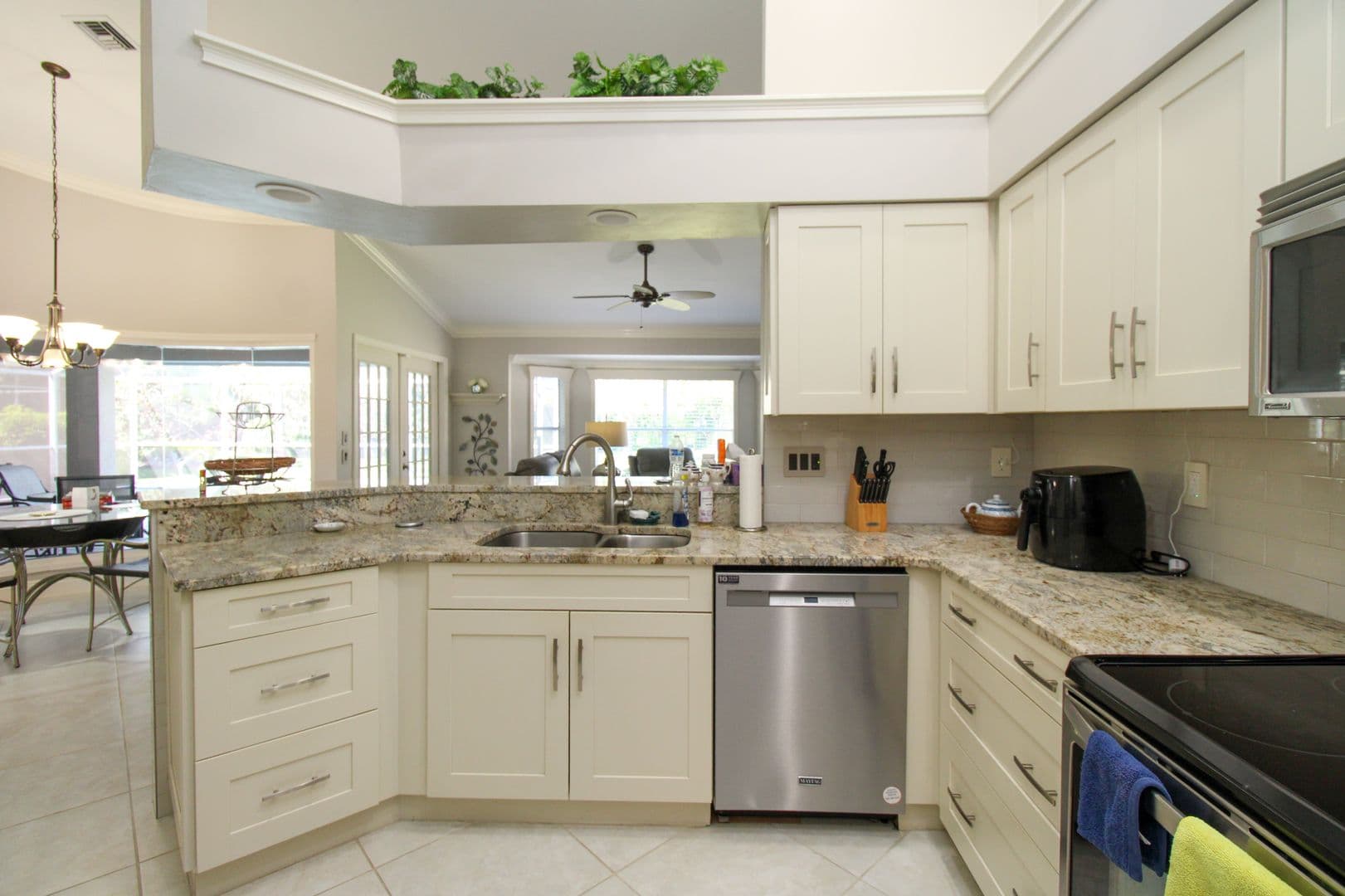 Naples House: 333 Wentworth Court