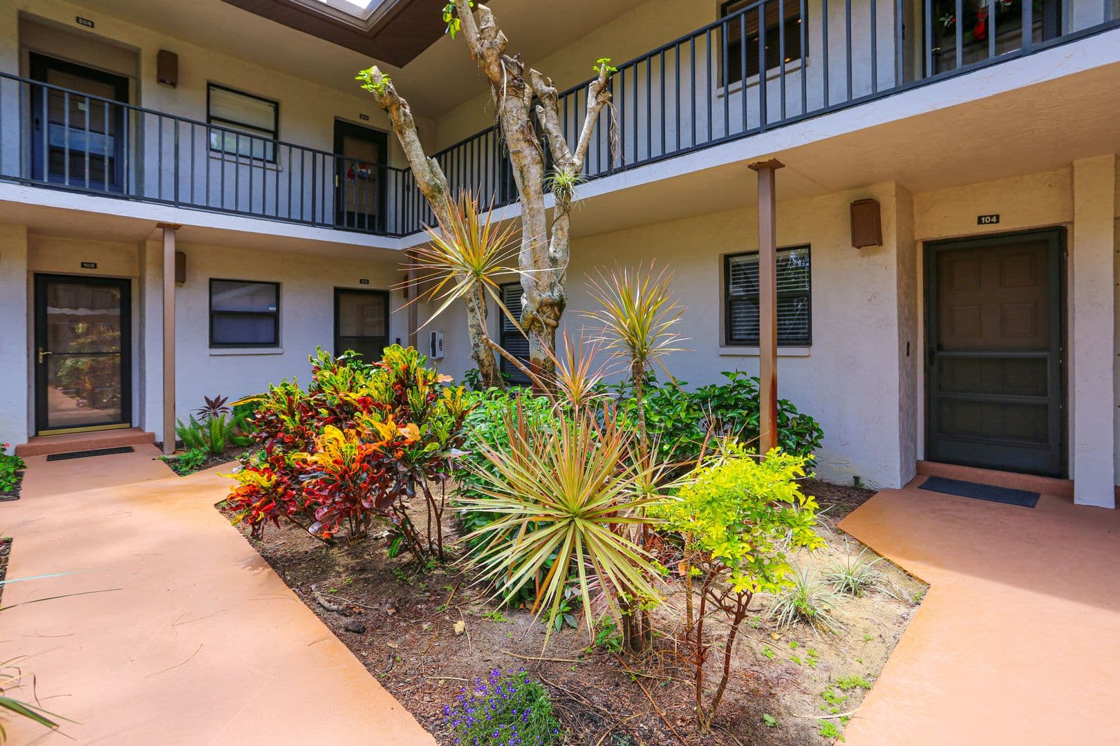Naples Condo: 1765 Courtyard Way C-104