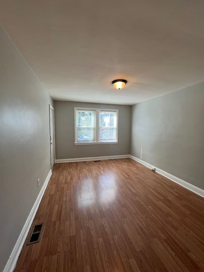 Baltimore Apartment: 1616 Plum Street