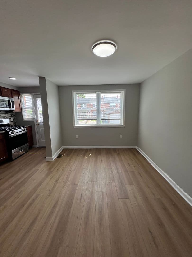 Baltimore House: 7817 Saint Boniface Lane