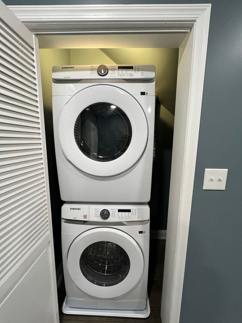 Baltimore Apartment: 2020 McCulloh Street