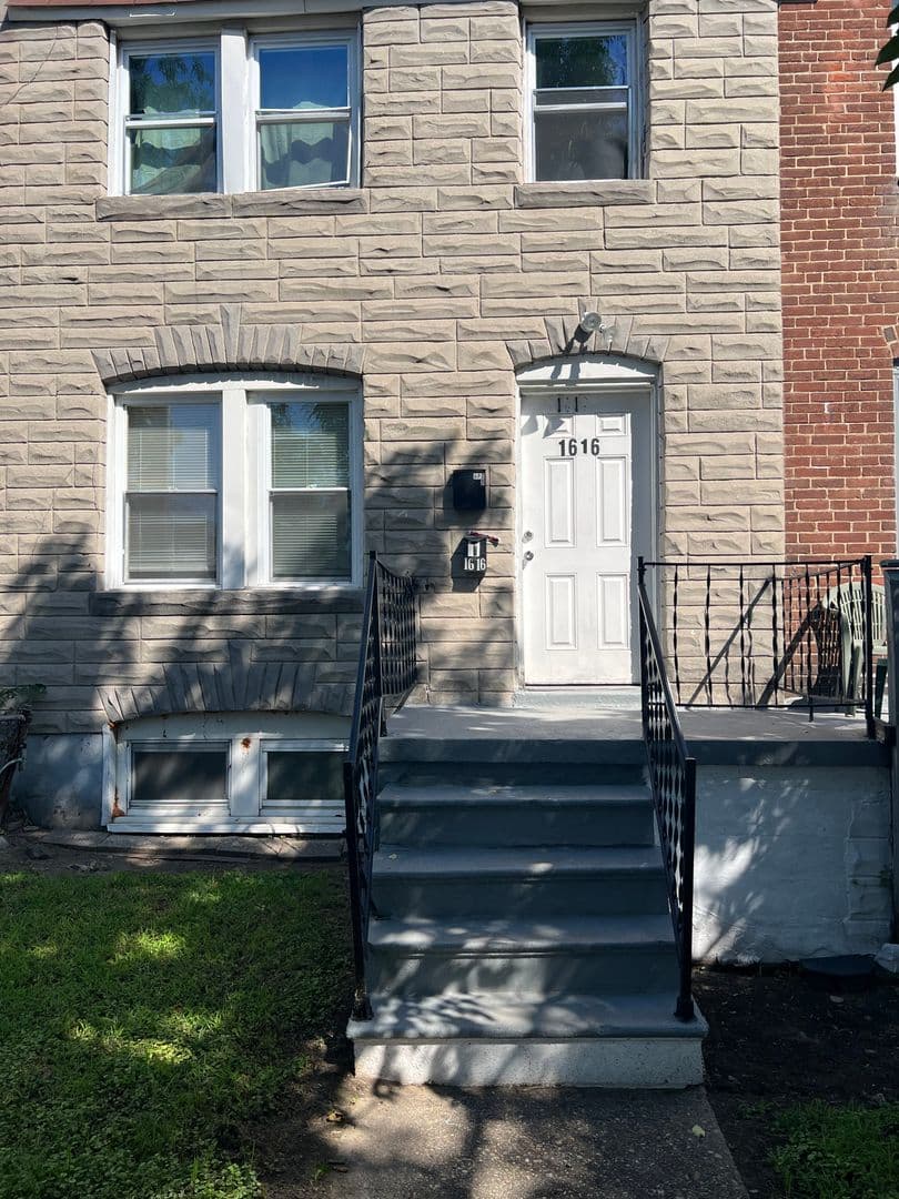 Baltimore Apartment: 1616 Plum Street