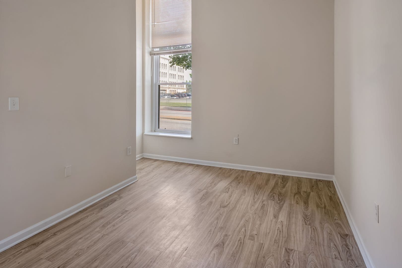 Baltimore Apartment: 317 E. North Avenue