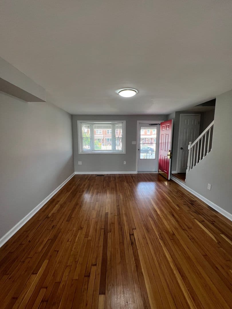 Baltimore House: 7817 Saint Boniface Lane