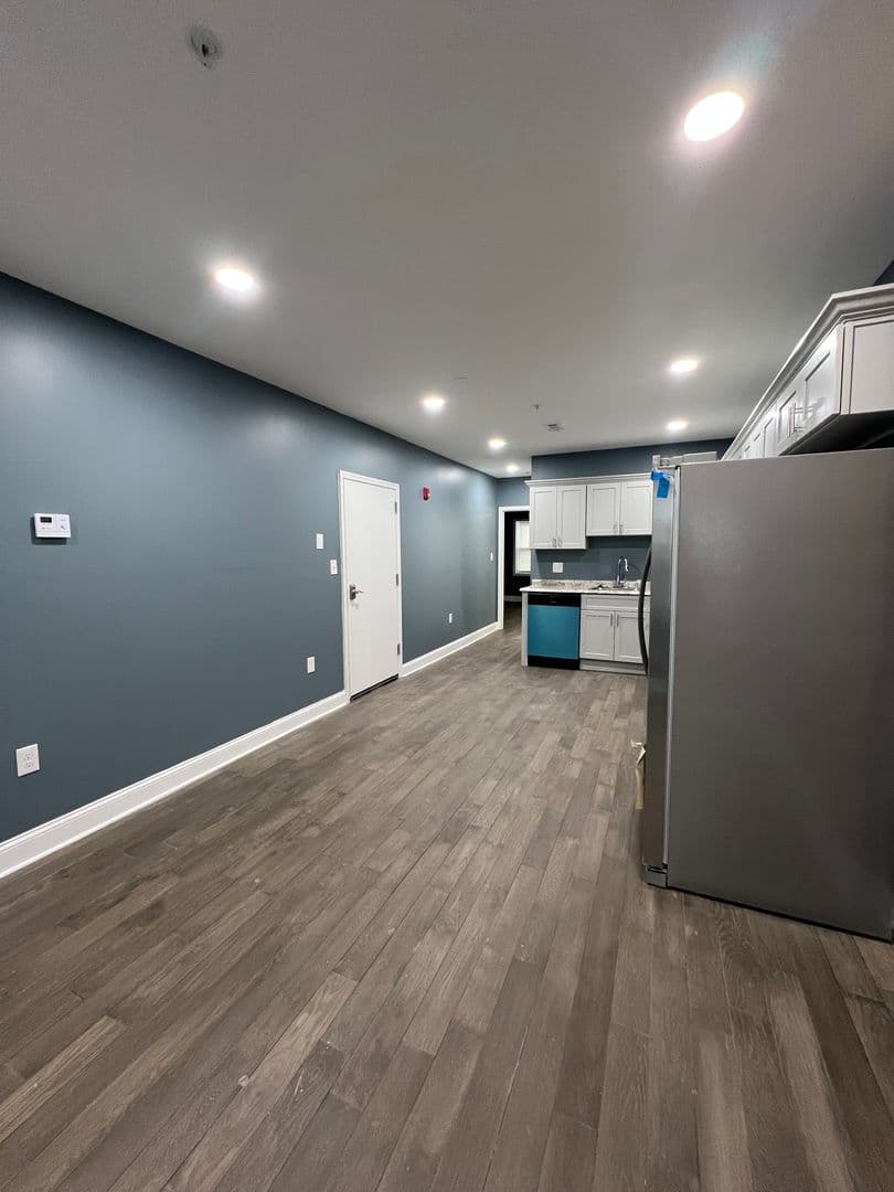 Baltimore Apartment: 2020 McCulloh Street