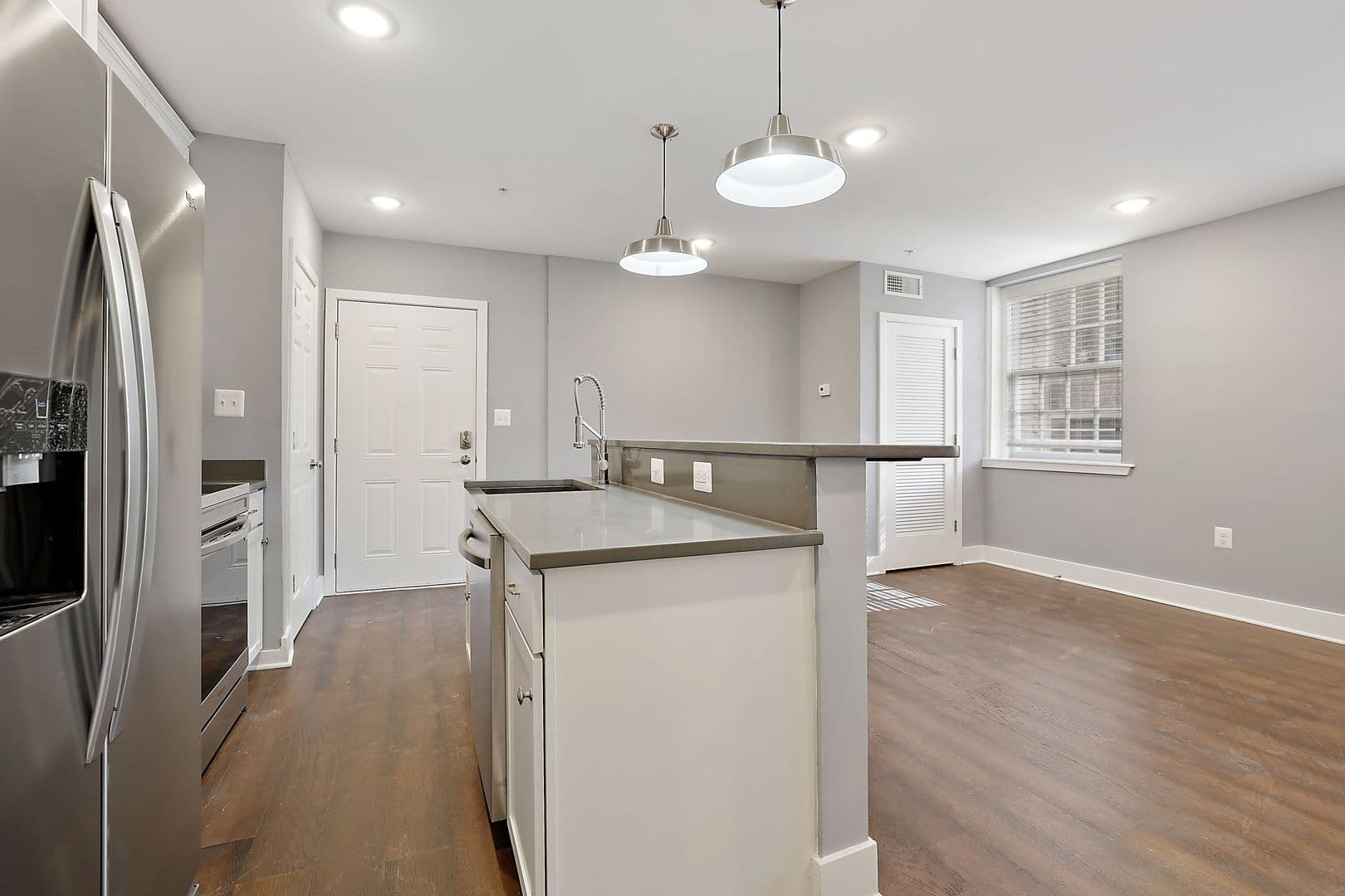 Baltimore Apartment: 19 East Fayette Street