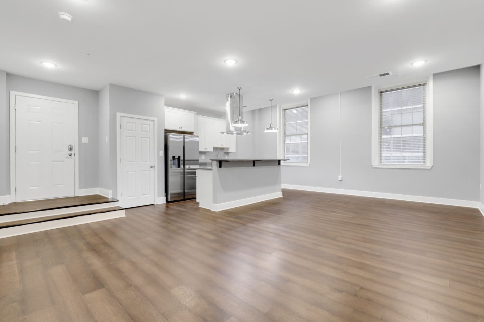 Baltimore Apartment: 19 East Fayette Street