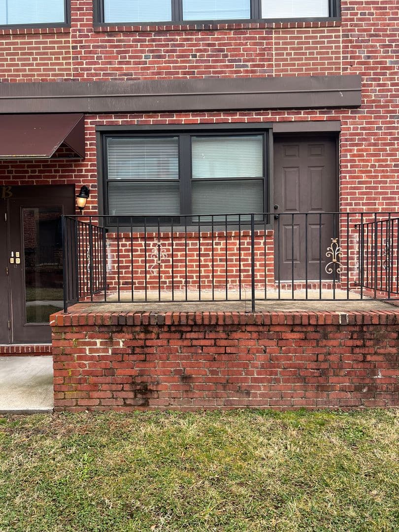 Baltimore Apartment: 4300 Liberty Heights Avenue