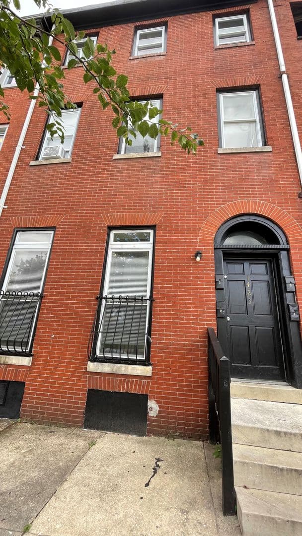 Baltimore Apartment: 1423 W. Fayette Street