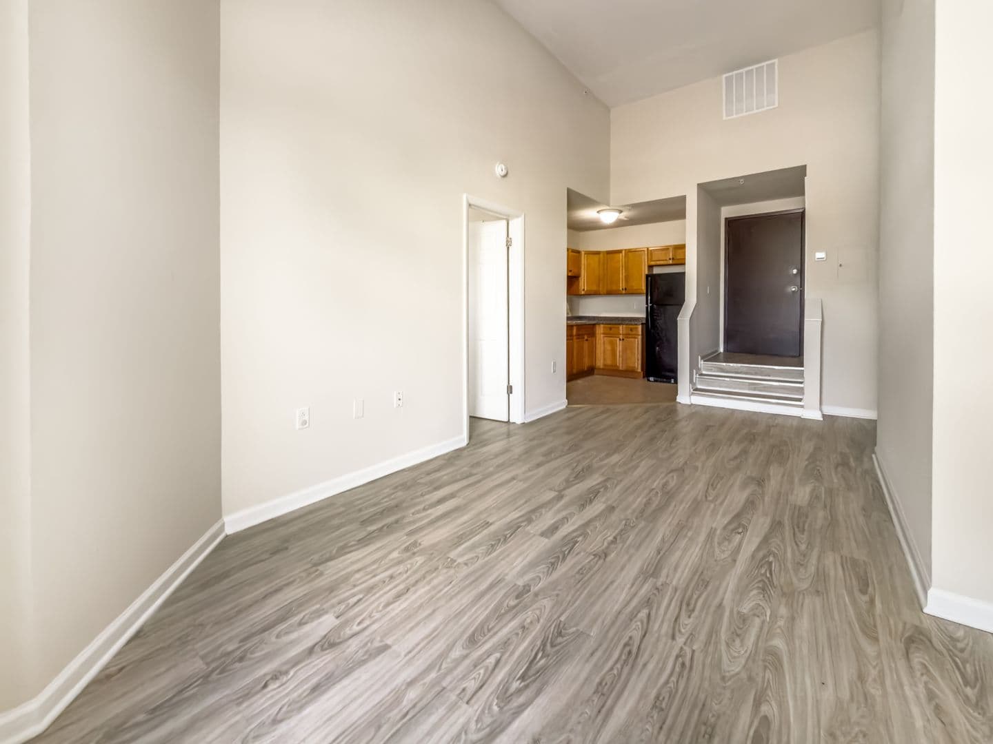 Baltimore Apartment: 317 E. North Avenue