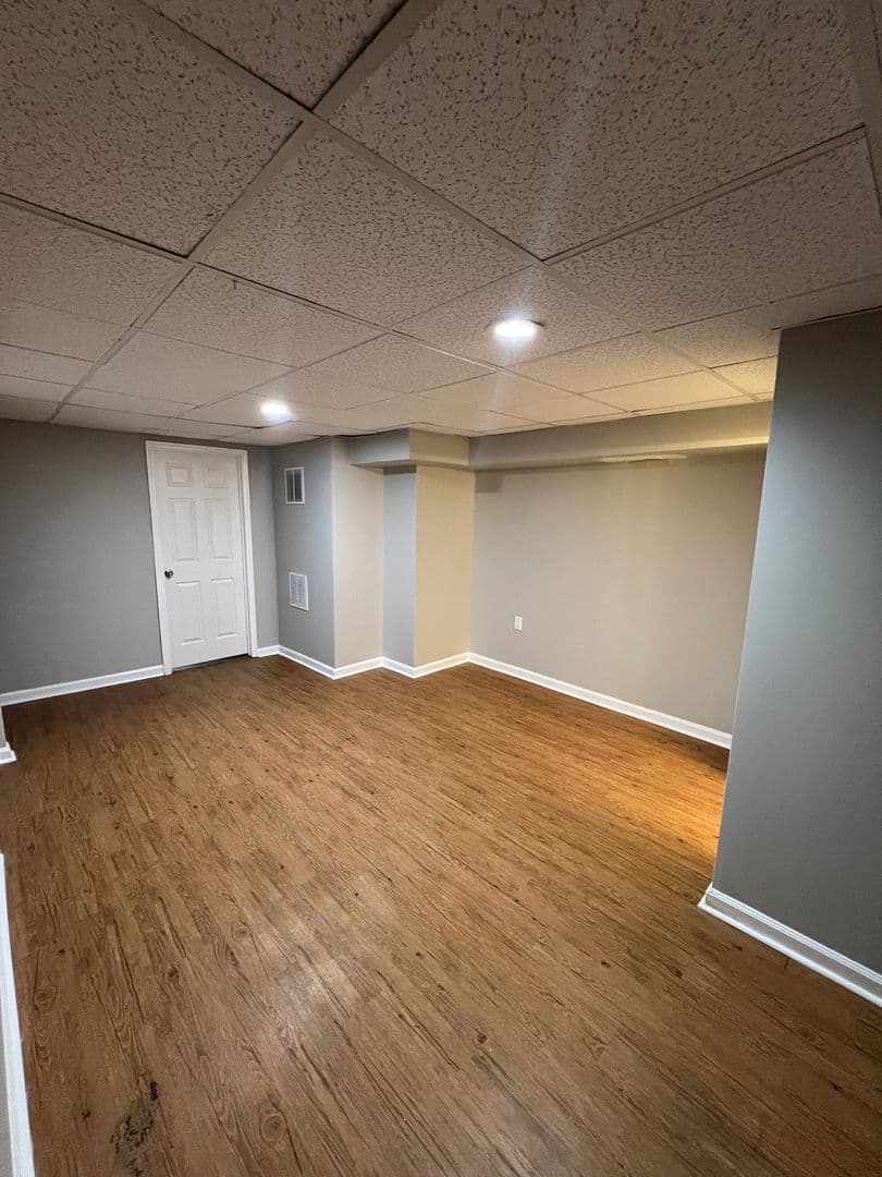 Baltimore House: 7817 Saint Boniface Lane