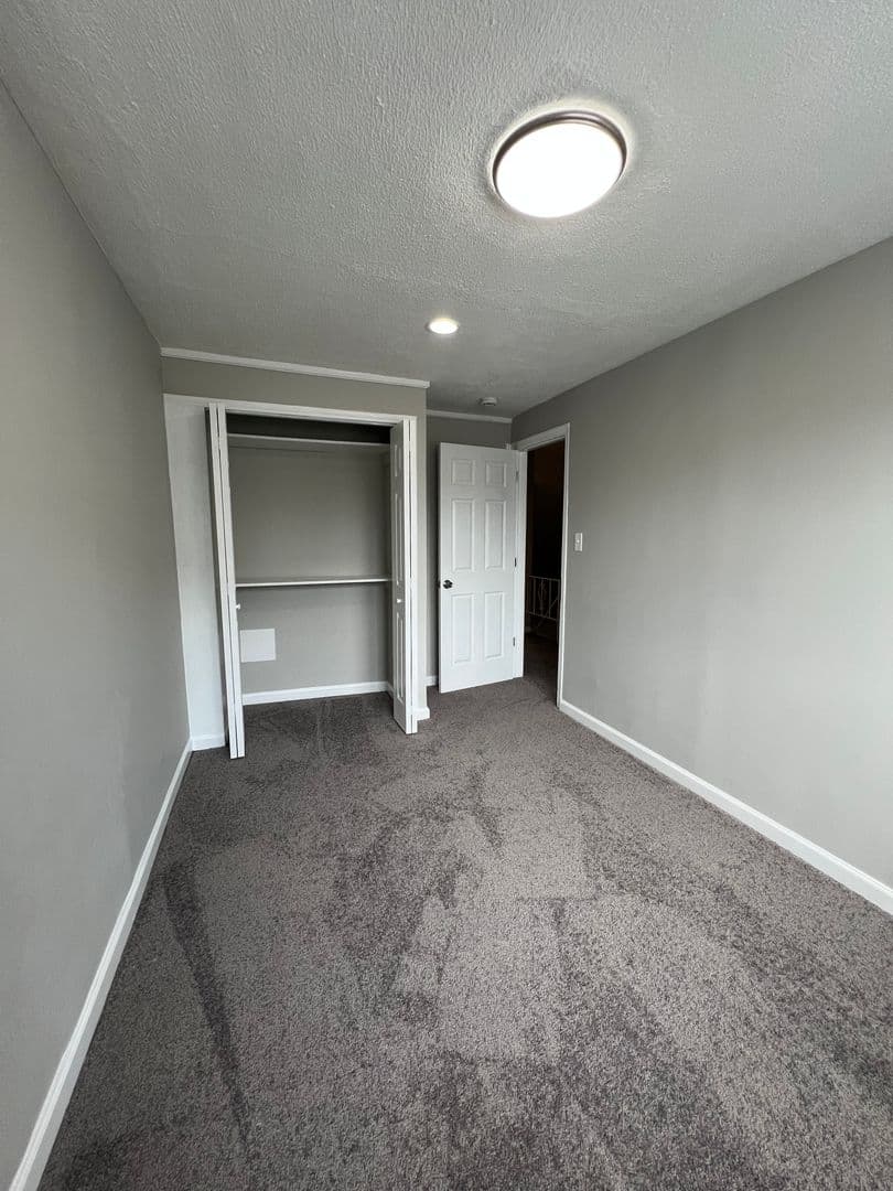 Baltimore House: 7817 Saint Boniface Lane