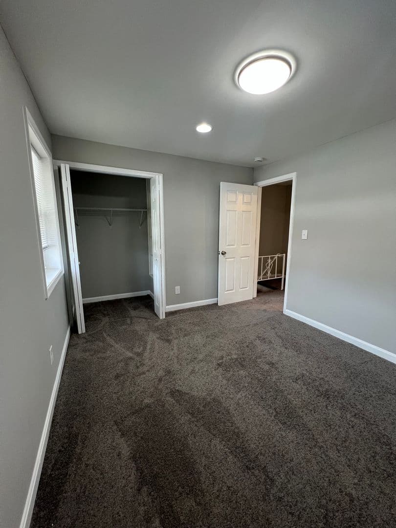 Baltimore House: 7817 Saint Boniface Lane