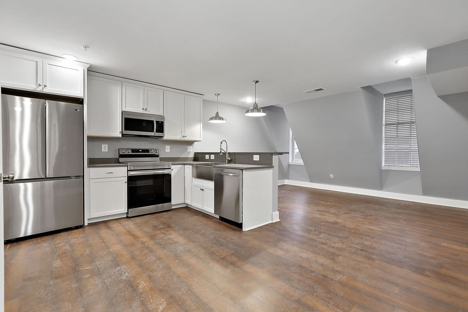 Baltimore Apartment: 19 East Fayette Street