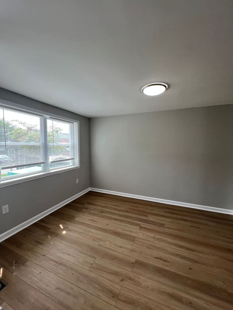 Baltimore House: 7817 Saint Boniface Lane